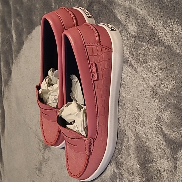 Ladies Cole Haan pink leather loafers size 8.5 - Picture 3 of 3